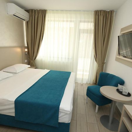 Hotel Delfin Mamaia Esterno foto