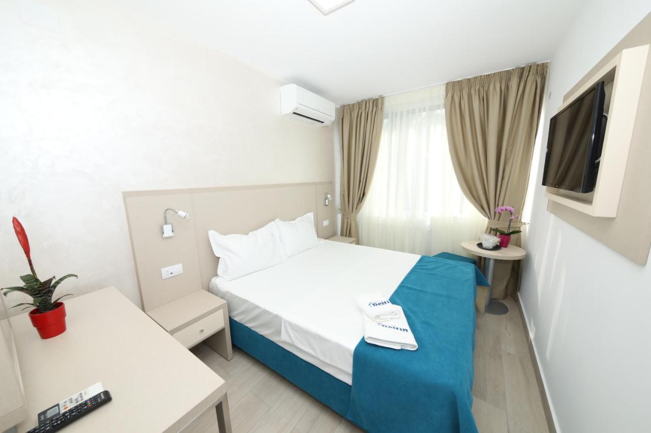 Hotel Delfin Mamaia Esterno foto