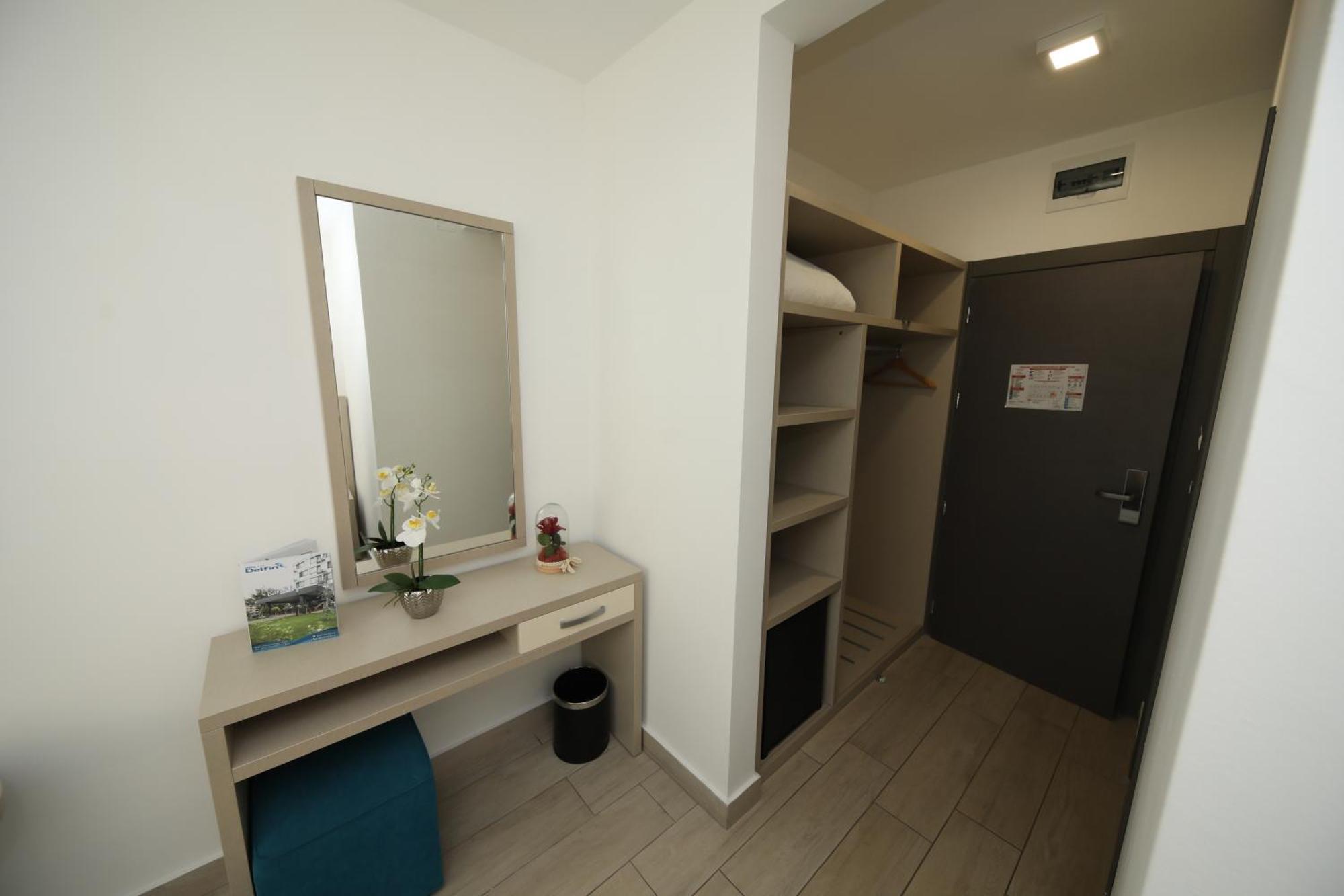 Hotel Delfin Mamaia Esterno foto
